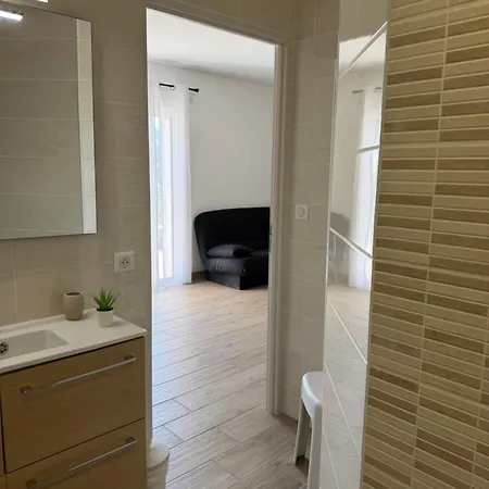 Cocon Aux Portes Des Cévennes Avec Piscine Appartamento
