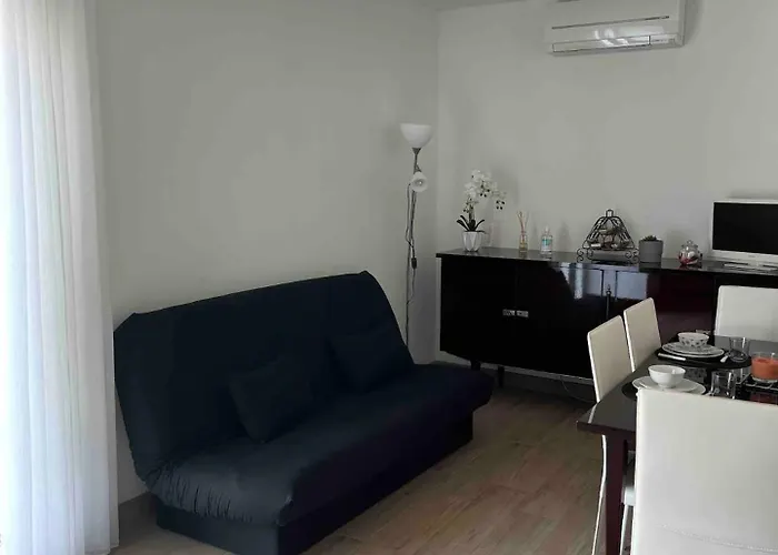 Appartamento Cocon Aux Portes Des Cévennes Avec Piscine